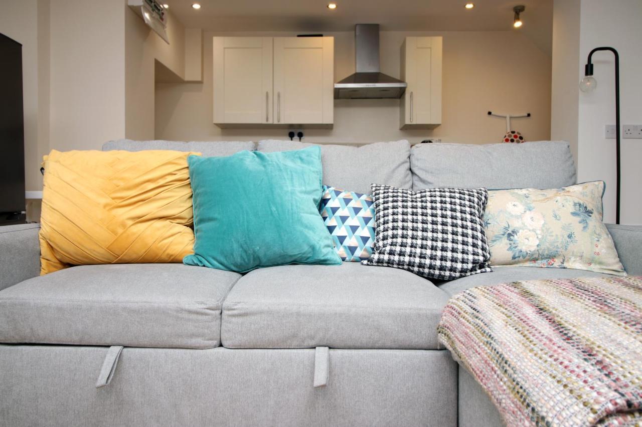 Flat 1 Batheaston By Mia Living Stylish 1 Bedroom Property With Free Parking Exterior photo