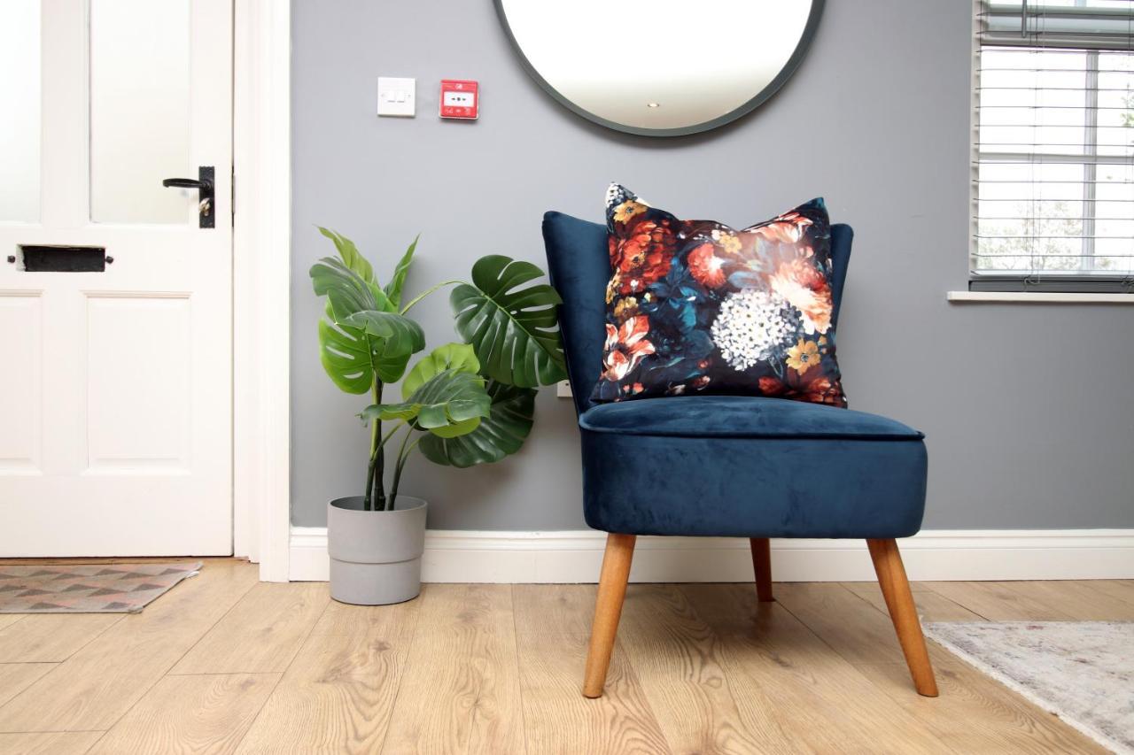 Flat 1 Batheaston By Mia Living Stylish 1 Bedroom Property With Free Parking Exterior photo